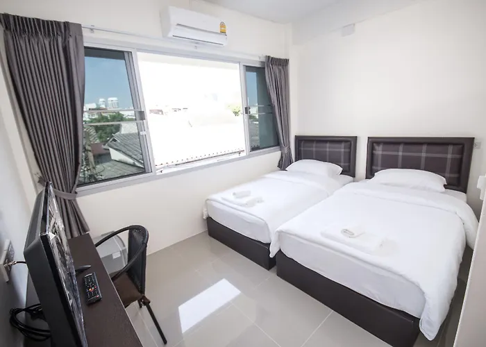 Hotel Ninaguesthouse 2*