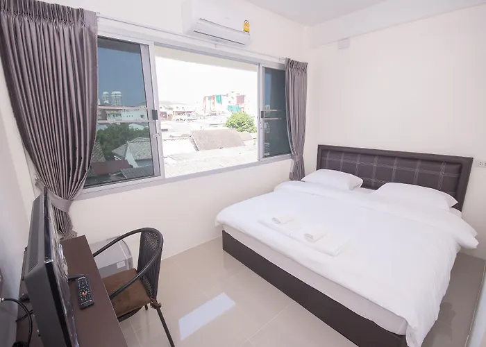 Ninaguesthouse Hotel Bangkok