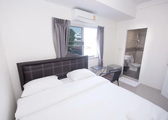Ninaguesthouse Hotel 2*